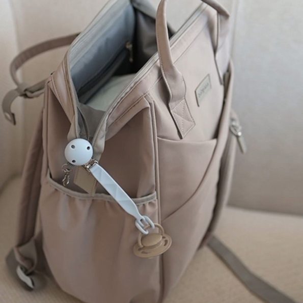 03-babyono-silikonski-privjesak-za-dudu-s-kopcom-plavajpg