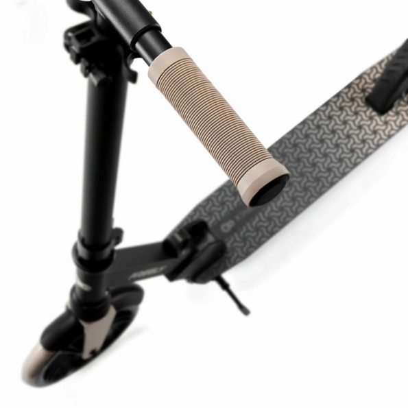 07-kinderkraft-scooter-freely-beigejpg