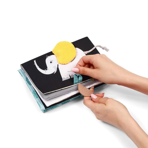 09-babyono-knjigica-senzorna-safarijpg