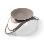 1063-posudica-za-hranjenje-s-prianjajucim-dnom-i-zlicom-siva-01