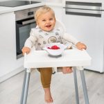 1063-posudica-za-hranjenje-s-prianjajucim-dnom-i-zlicom-siva-01