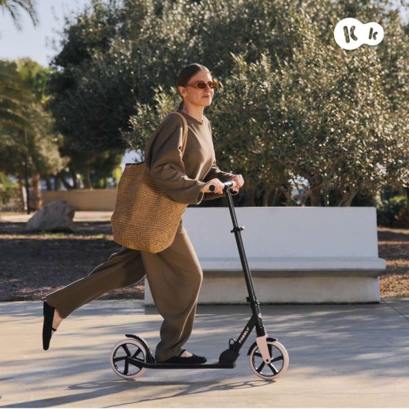 11-kinderkraft-scooter-freely-blackjpg